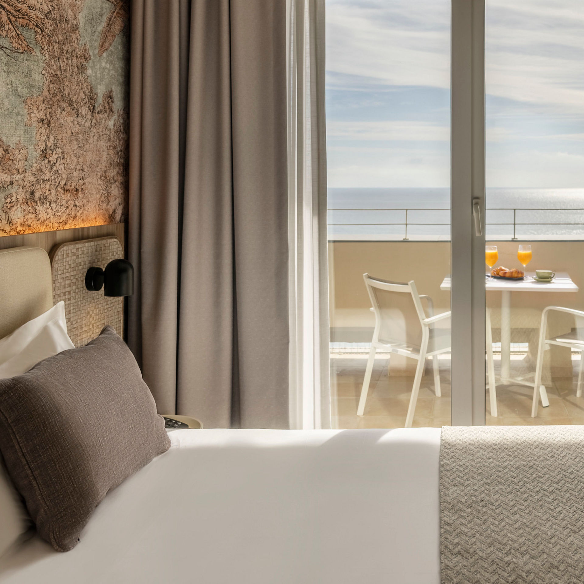 HOTEL ILUNION ABANDO