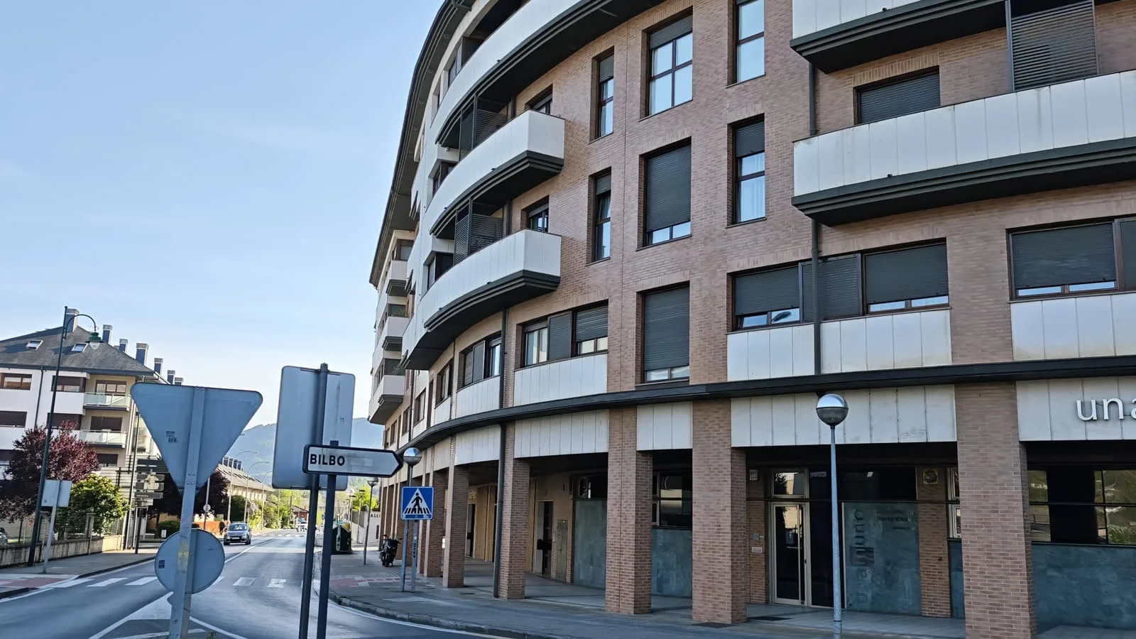 ALDATSA SUITES en Gernika-Lumo — exterior (7 de 8)