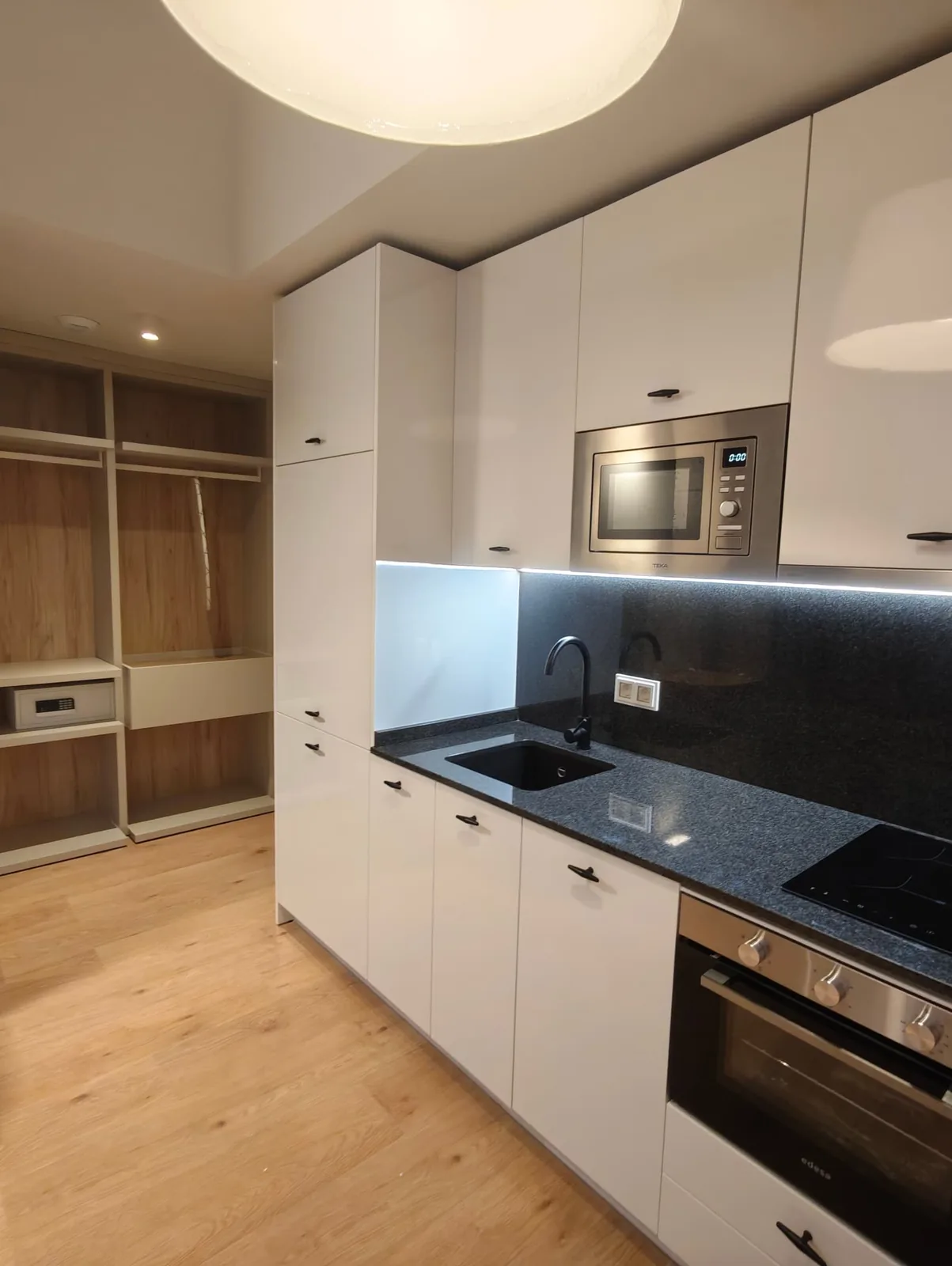 UHARTE SUITES, GERNIKA en Gernika-Lumo — habitacion (5 de 8)