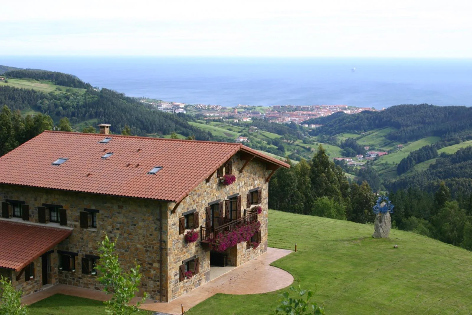 LURDEIA