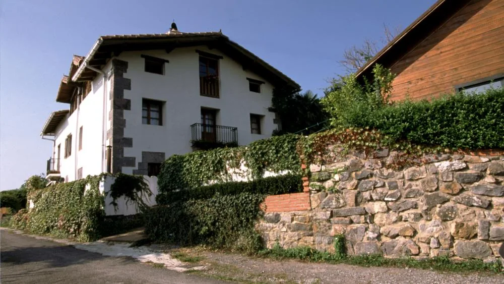 UGALDE BARRI