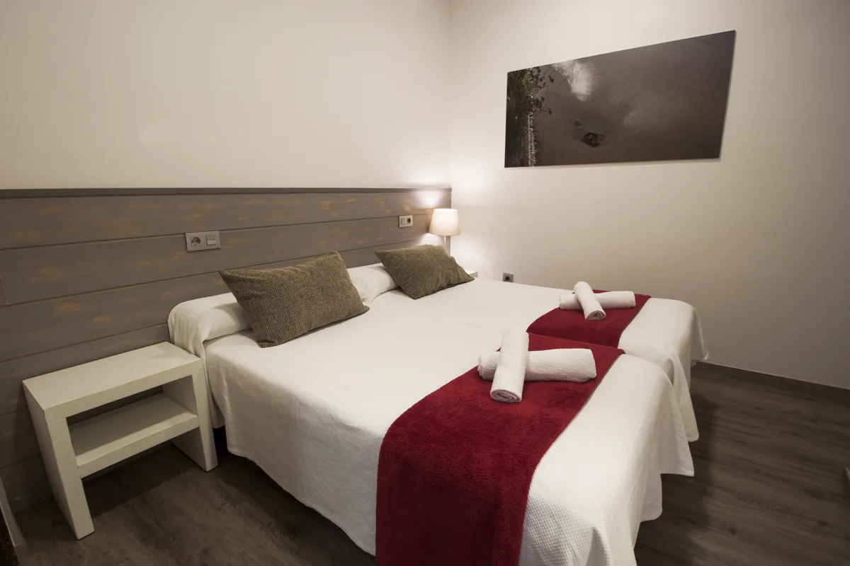 SAN MARTIN en Donostia / San Sebastián — habitacion (1 de 8)