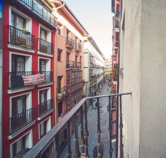 CASUAL SERANTES en Bilbao — exterior (15 de 15)