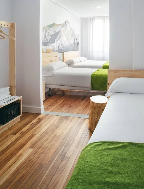 CASUAL SERANTES en Bilbao — habitacion (4 de 15)