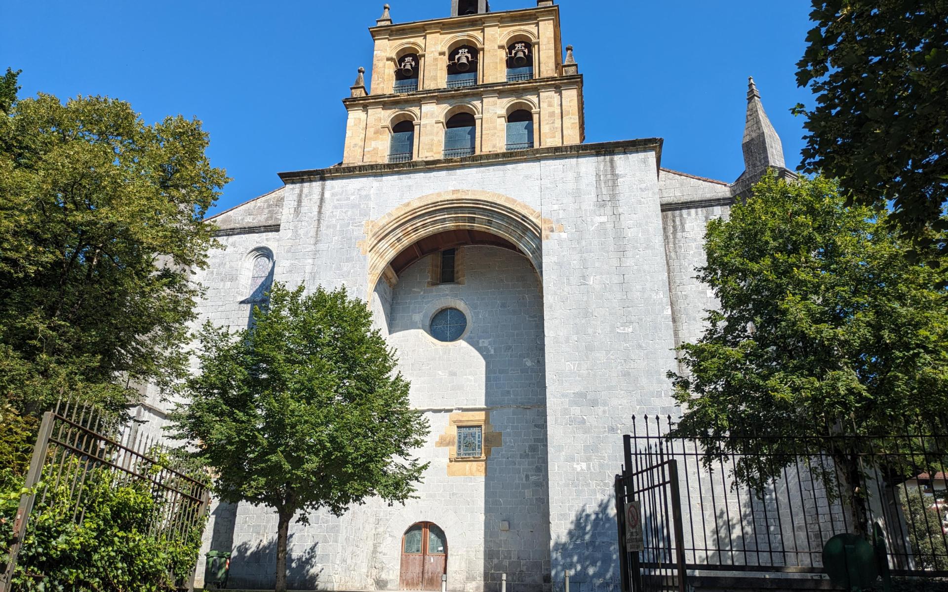 Iglesia y cementerio de Santa María de la Asunción de Xemein