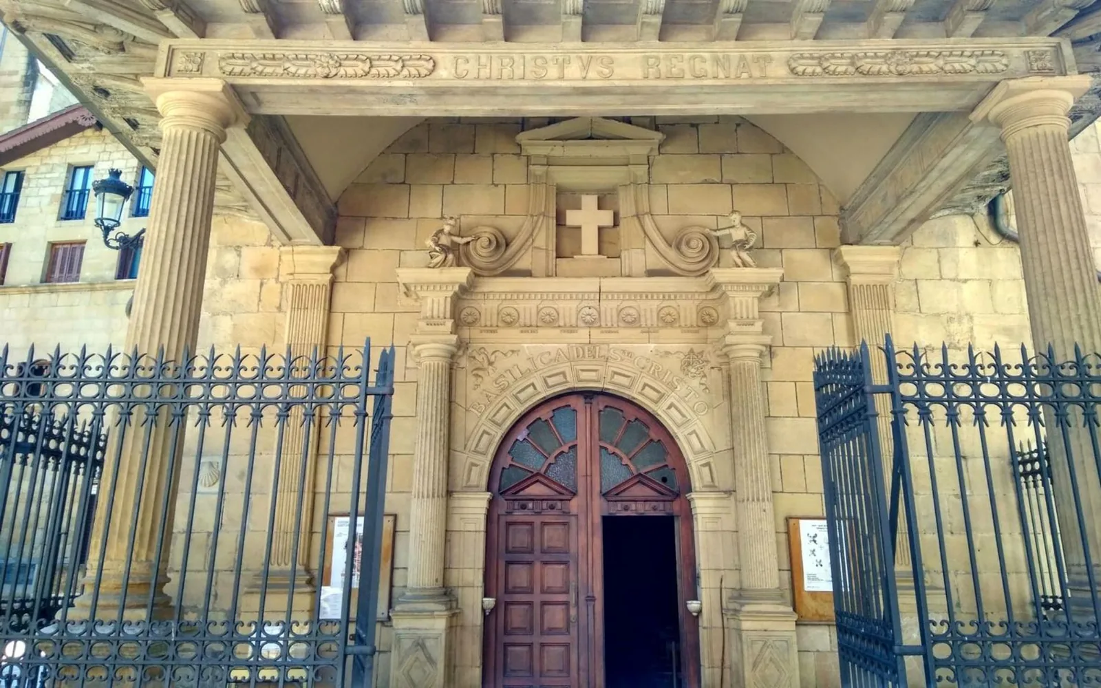Basílica del Santo Cristo