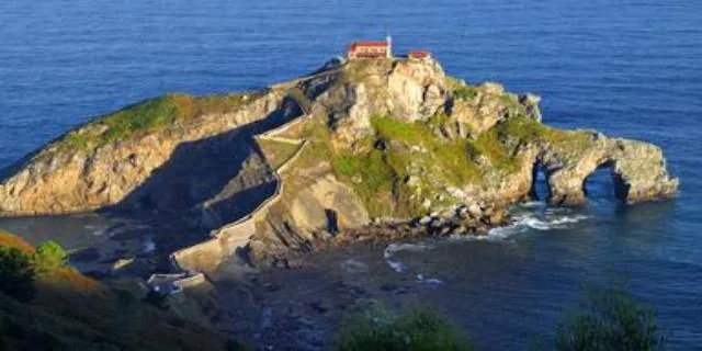 Ruta en barco por San Juan de Gaztelugatxe