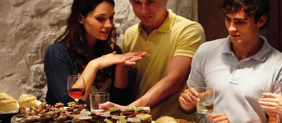 Pintxos por San Sebastián