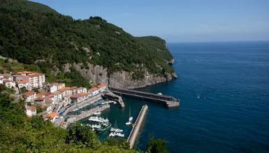 Pueblos pesqueros de la Costa Vasca y San Sebastián