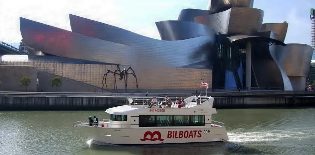 Navegando por el centro de Bilbao