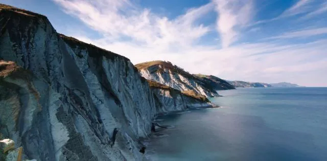 Geoparque de la Costa Vasca. Deporte y naturaleza en familia