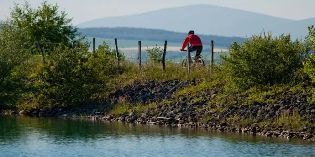 Descubriendo el embalse de manera activa en Arratzua-Ubarrundia — oficial (2 de 4)