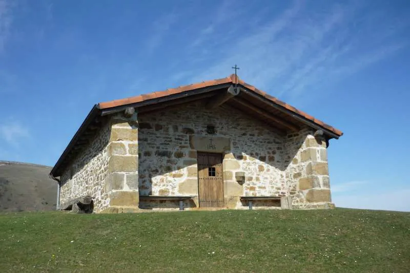 Santa Krutz de Ugastegi
